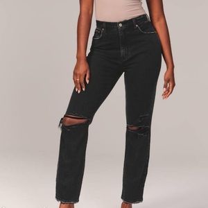 A&F curve love mom jeans - black ripped